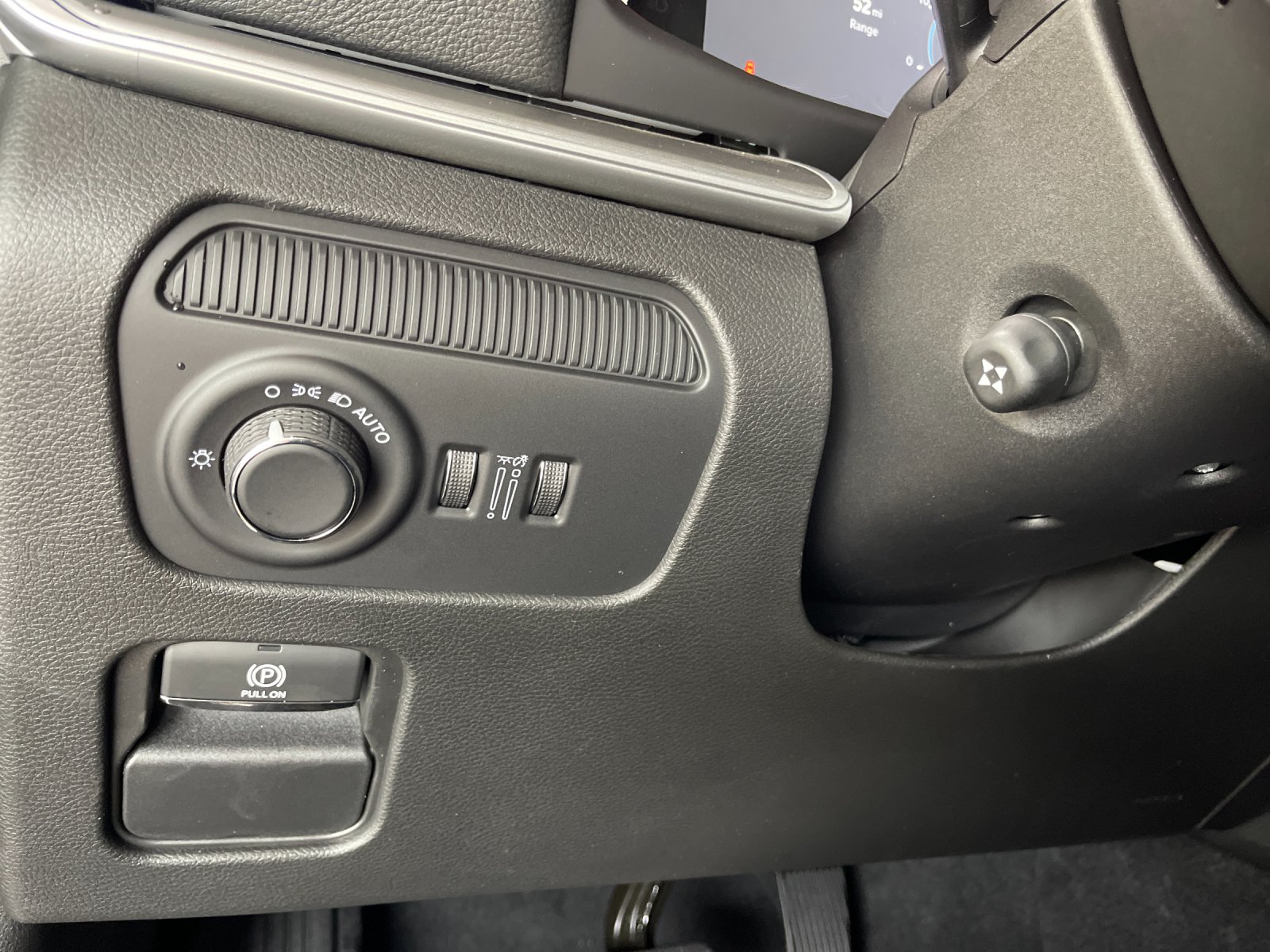 New 2026 Bright White Clearcoat Jeep Limited Altitude image 33