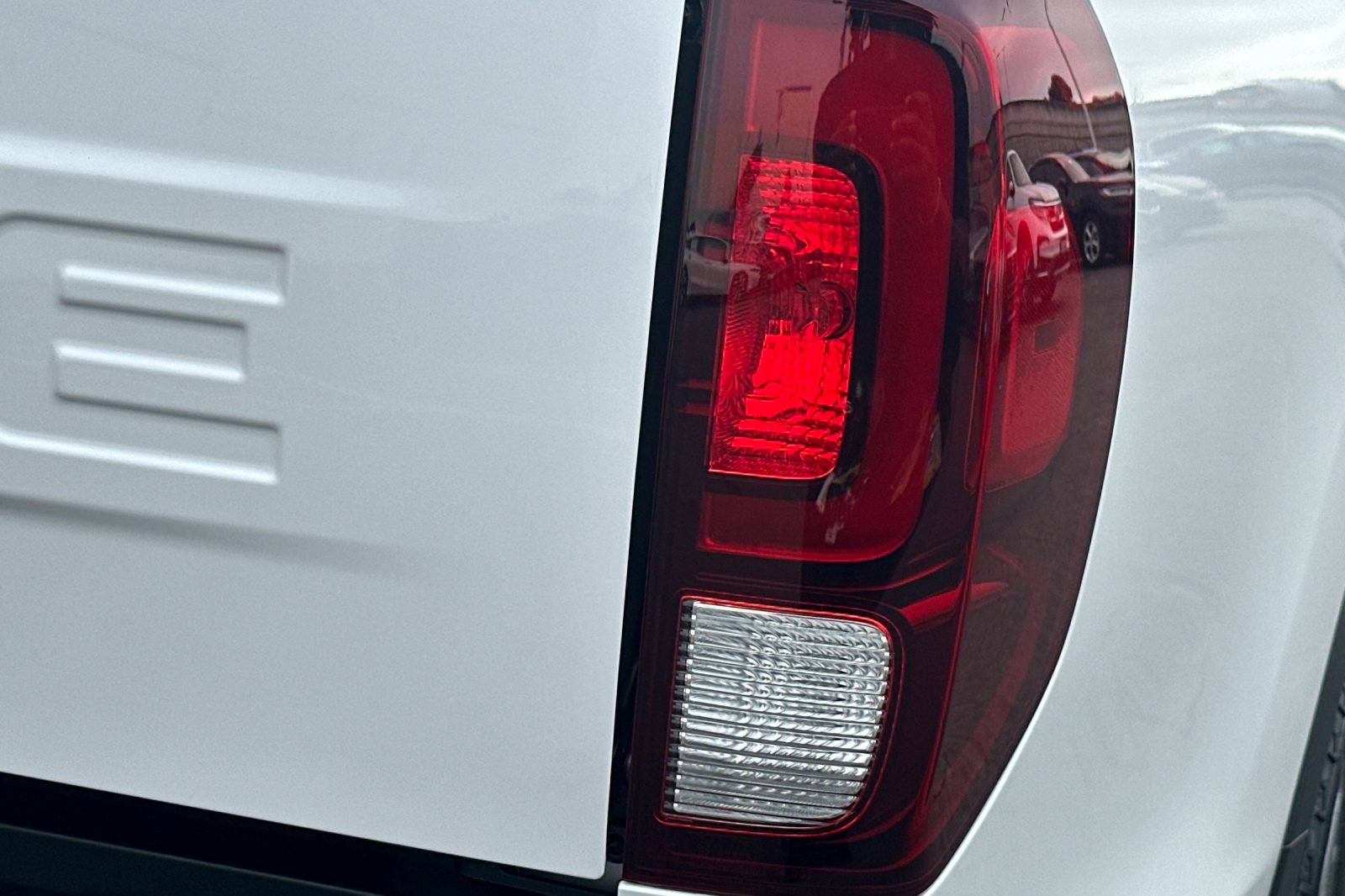 New 2026 Platinum White Pearl Honda RTL image 30
