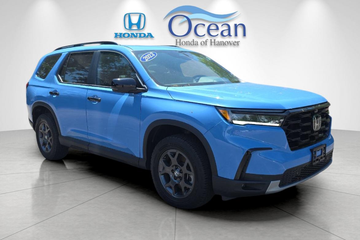 2025 Honda Pilot TrailSport AWD's photo