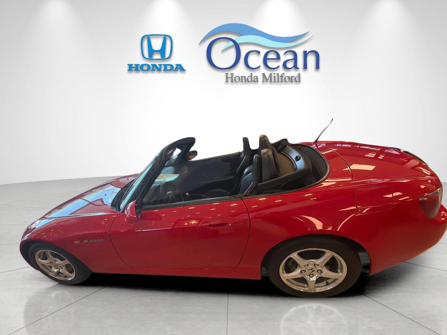 Used 2000 New Formula Red Honda Base image 4
