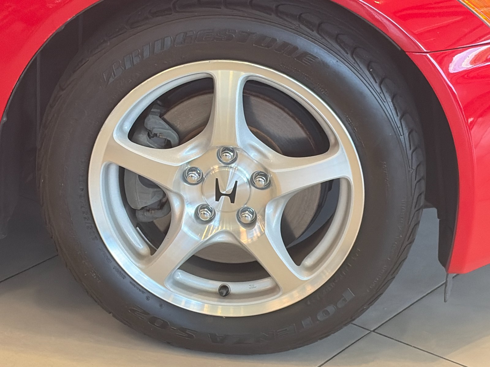 Used 2000 New Formula Red Honda Base image 24