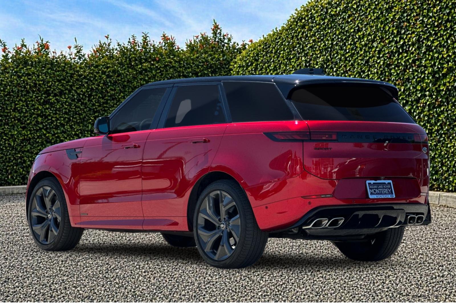 Used 2023  Land Rover First Edition image 6