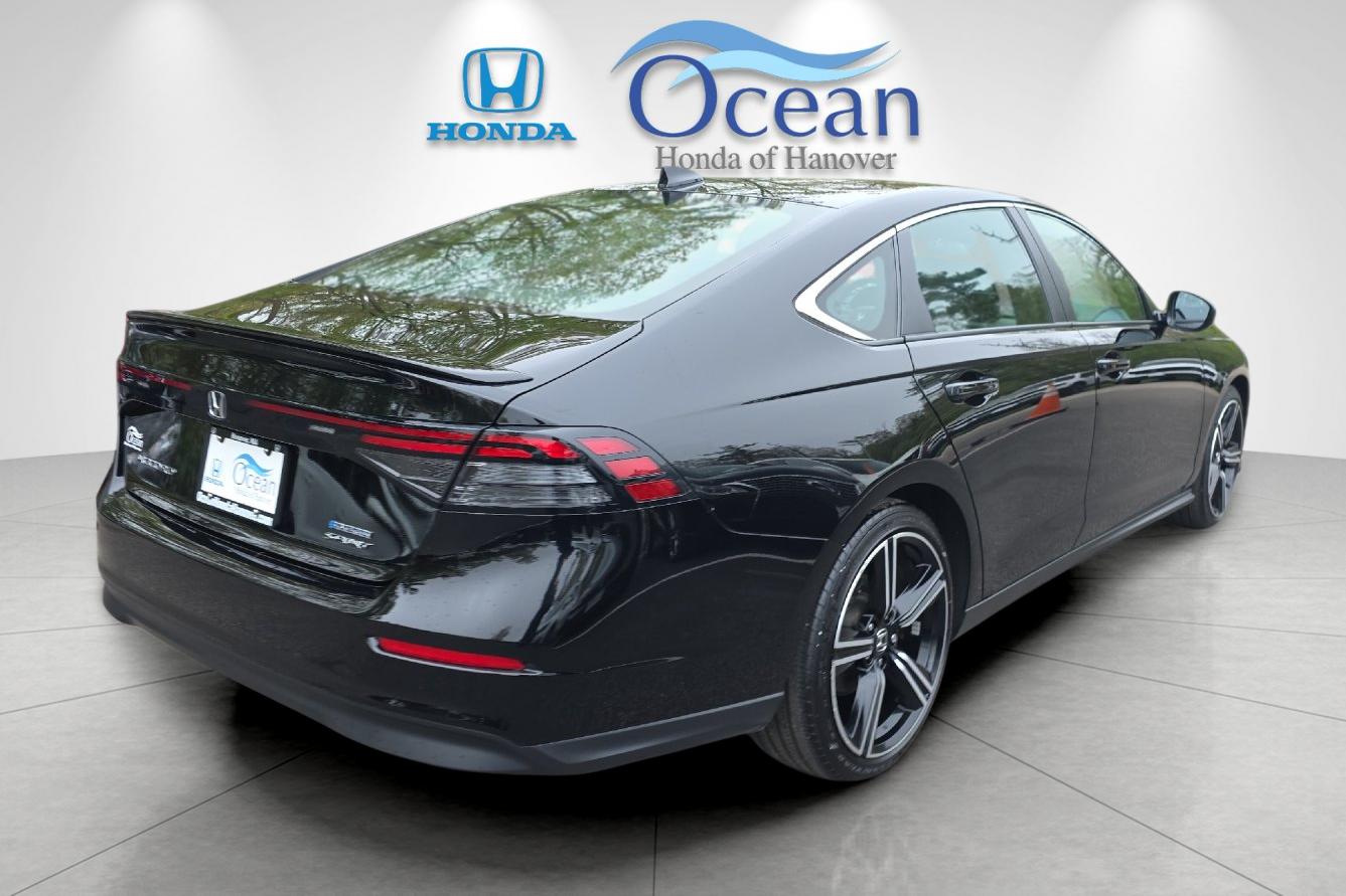 Used 2025 Crystal Black Pearl Honda Sport image 3
