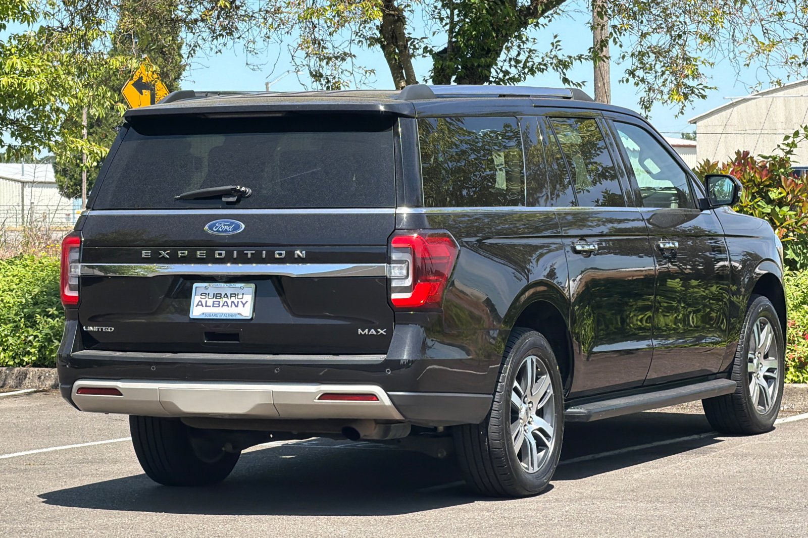 Used 2024 Black Ford Limited image 4