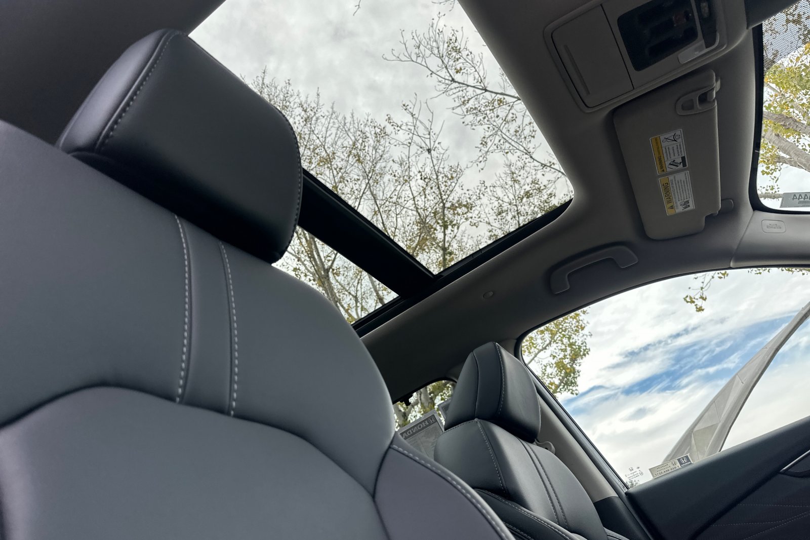 New 2026 Platinum White Pearl Honda Touring image 20