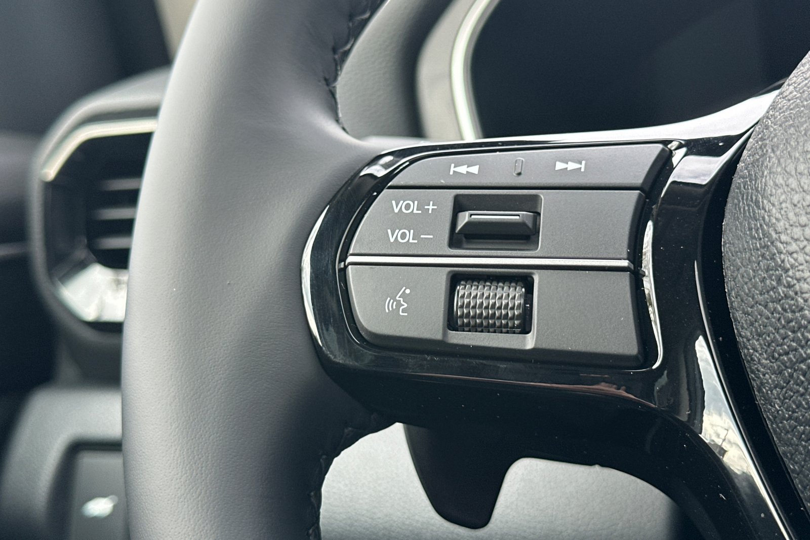 New 2026 Platinum White Pearl Honda Touring image 28