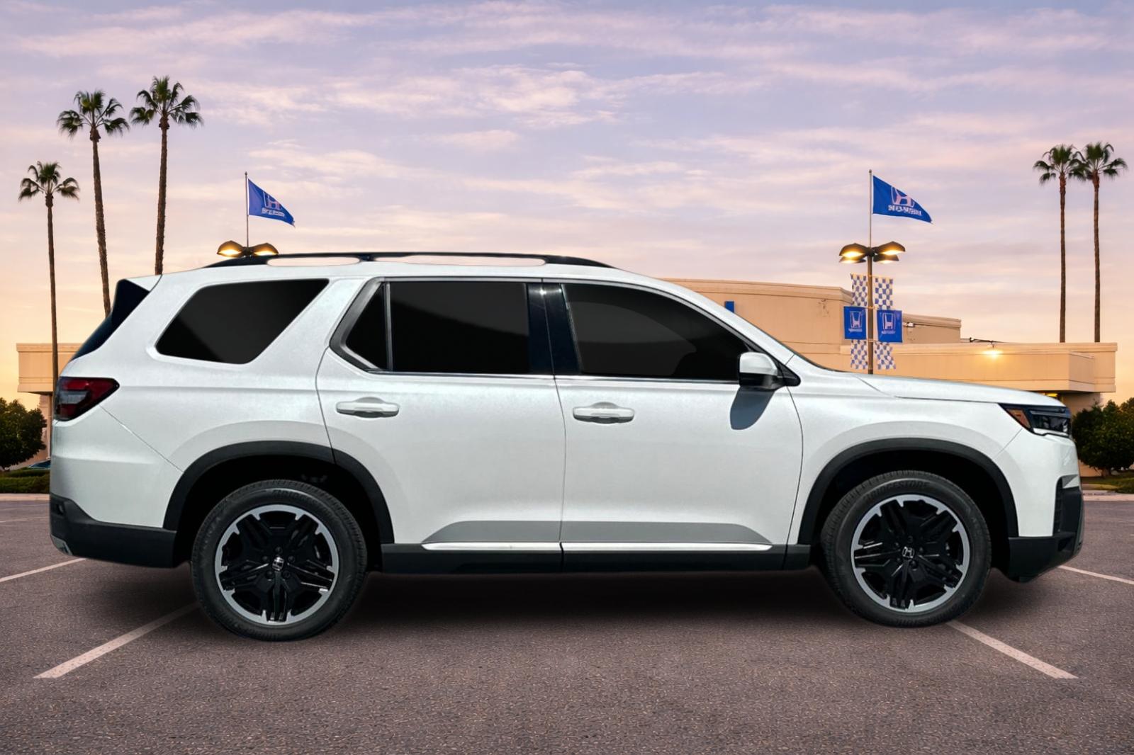 New 2026 Platinum White Pearl Honda Touring image 3