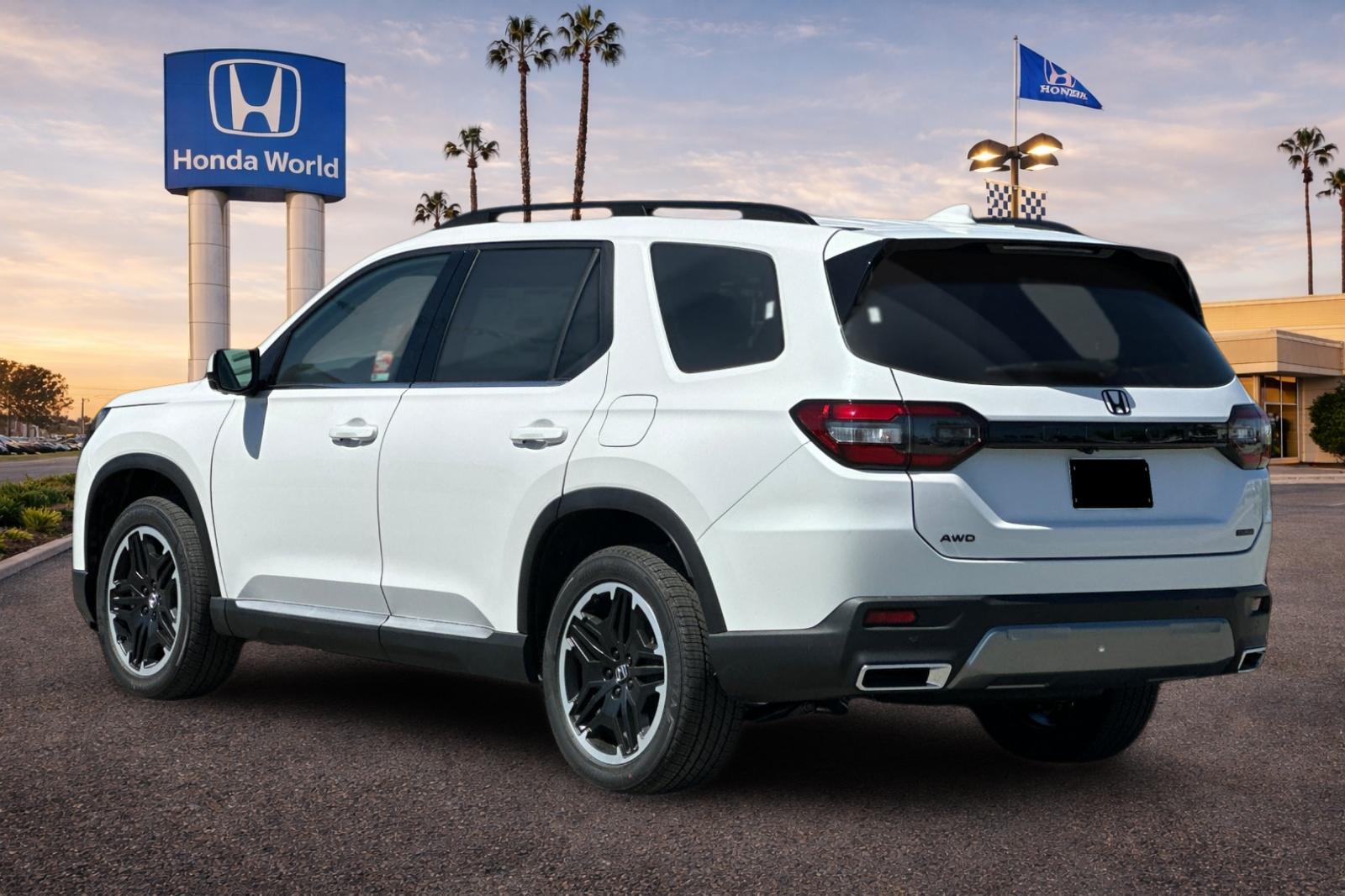 New 2026 Platinum White Pearl Honda Touring image 6