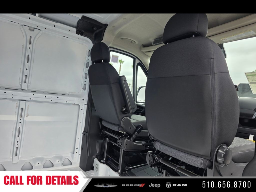 New 2026 Bright White Clear-Coat Exterior Paint RAM Low Roof image 13