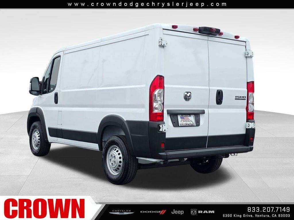 New 2026 Bright White Clear-Coat Exterior Paint RAM Low Roof image 32