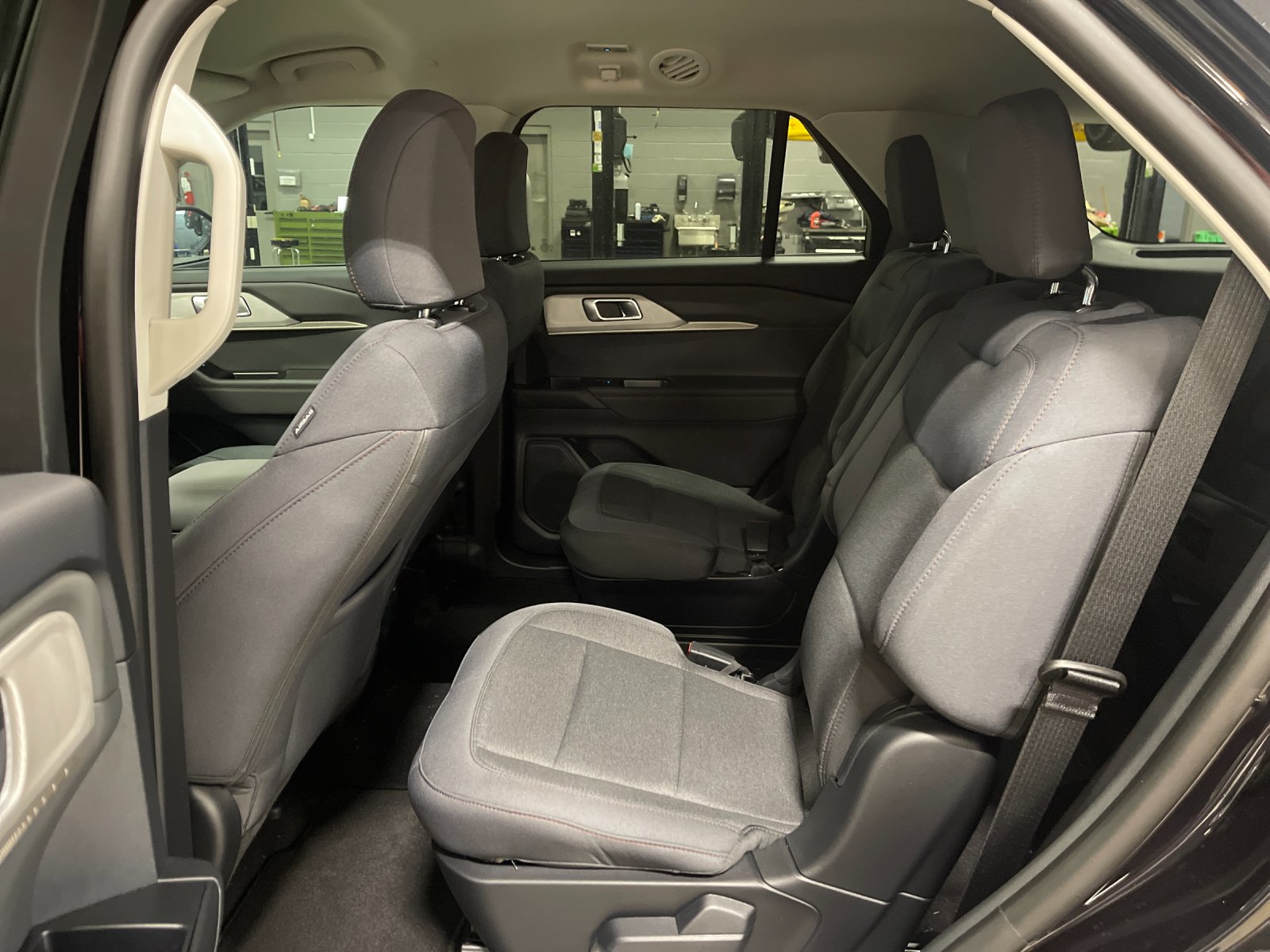 New 2026 Agate Black Metallic Ford Active image 13