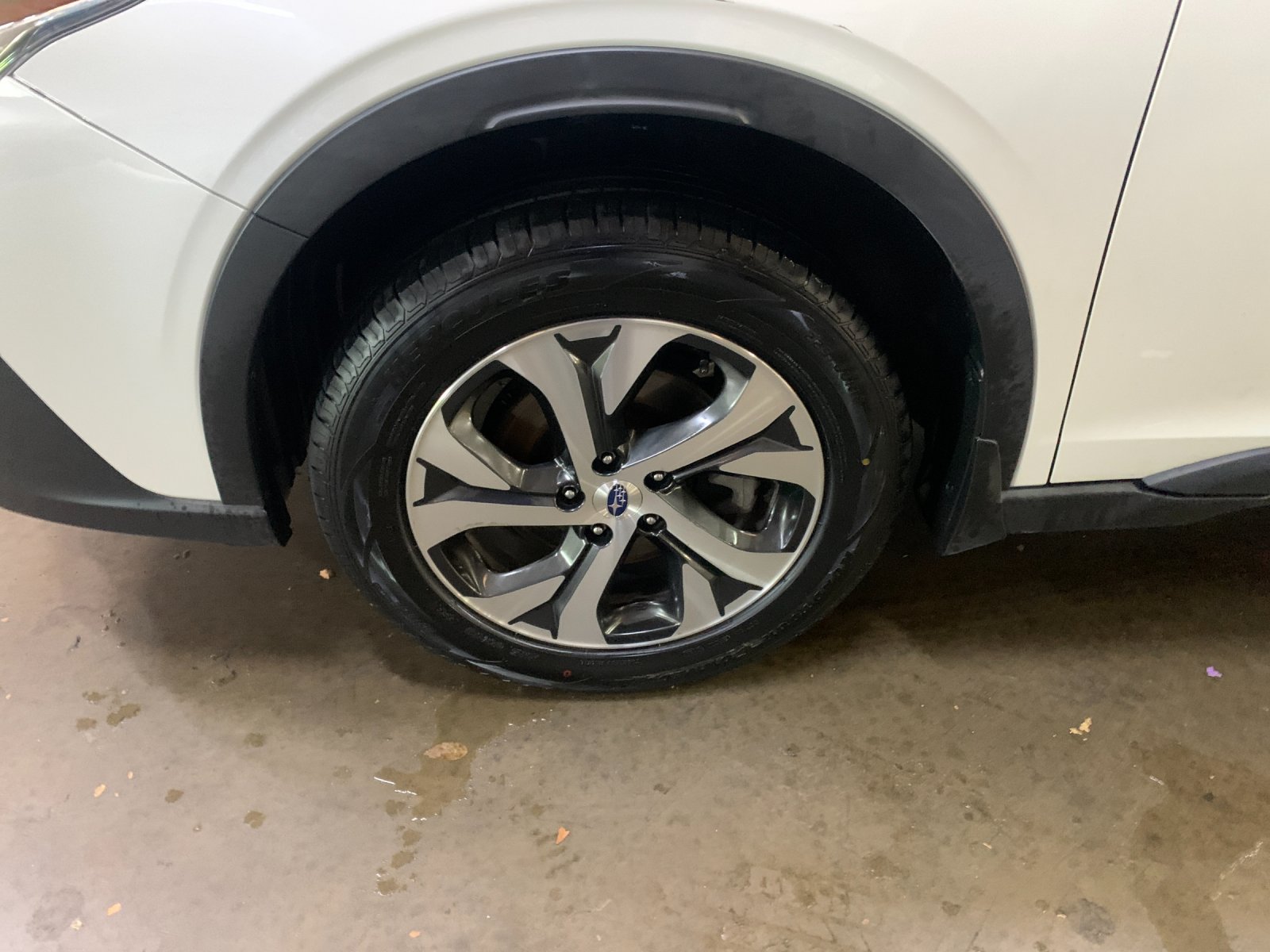 Used 2020 White Subaru Limited image 34