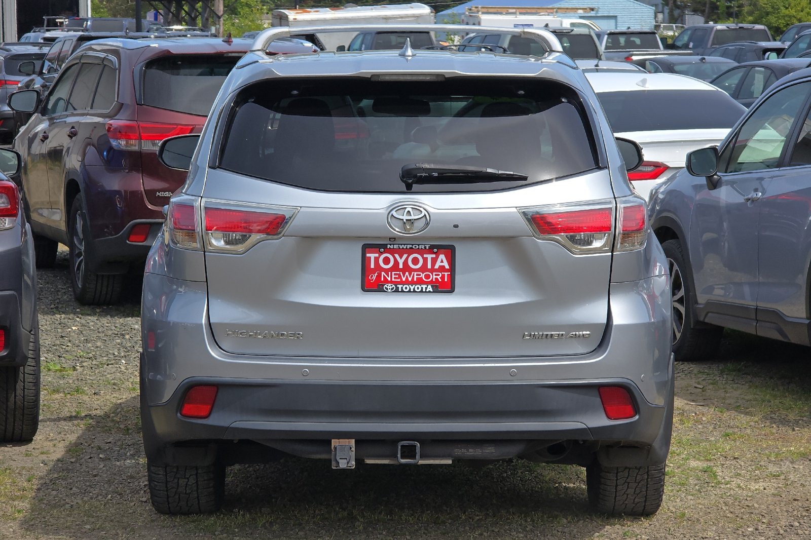 Used 2014 Silver Toyota Limited image 5