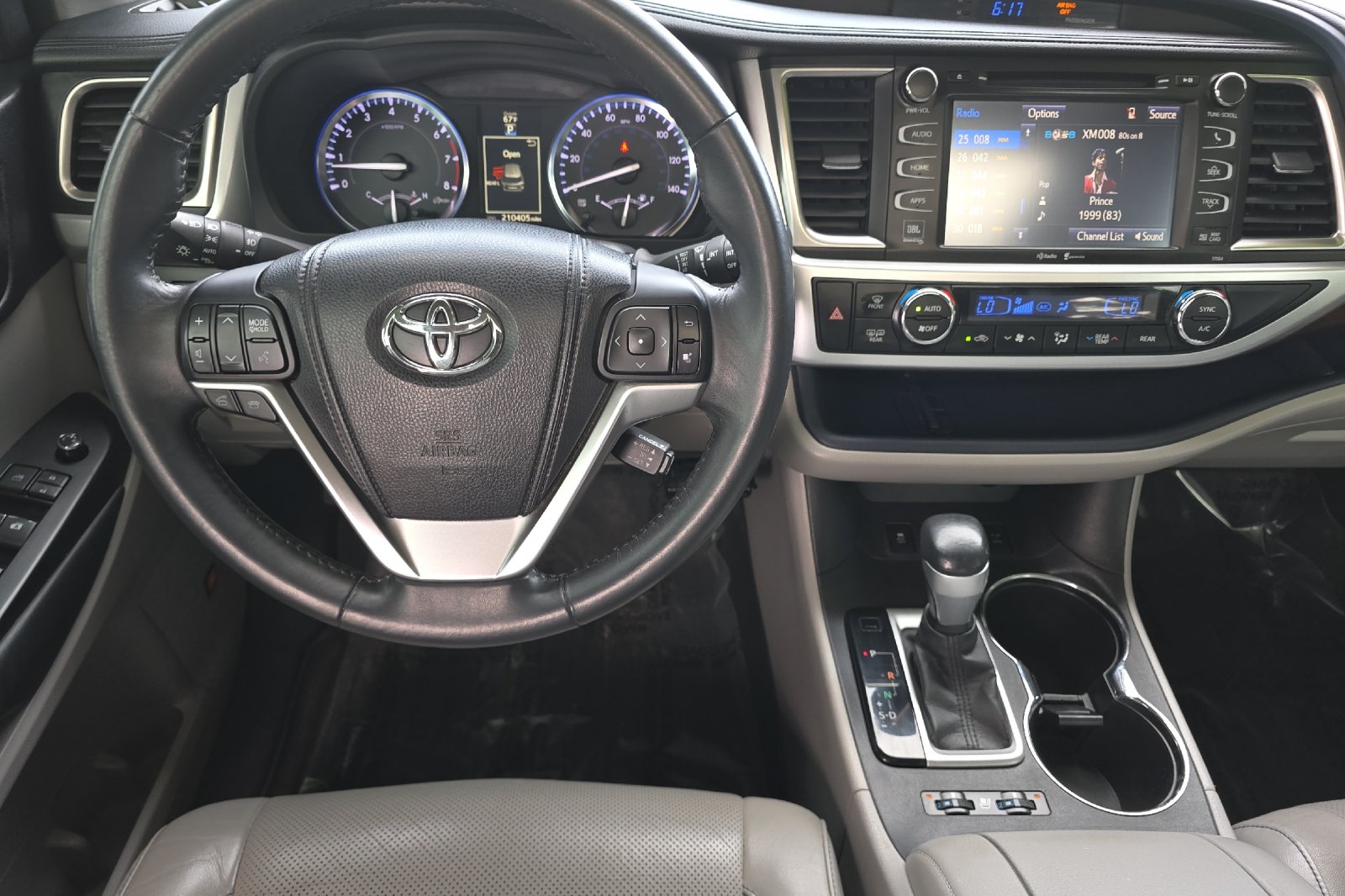 Used 2014 Silver Toyota Limited image 11