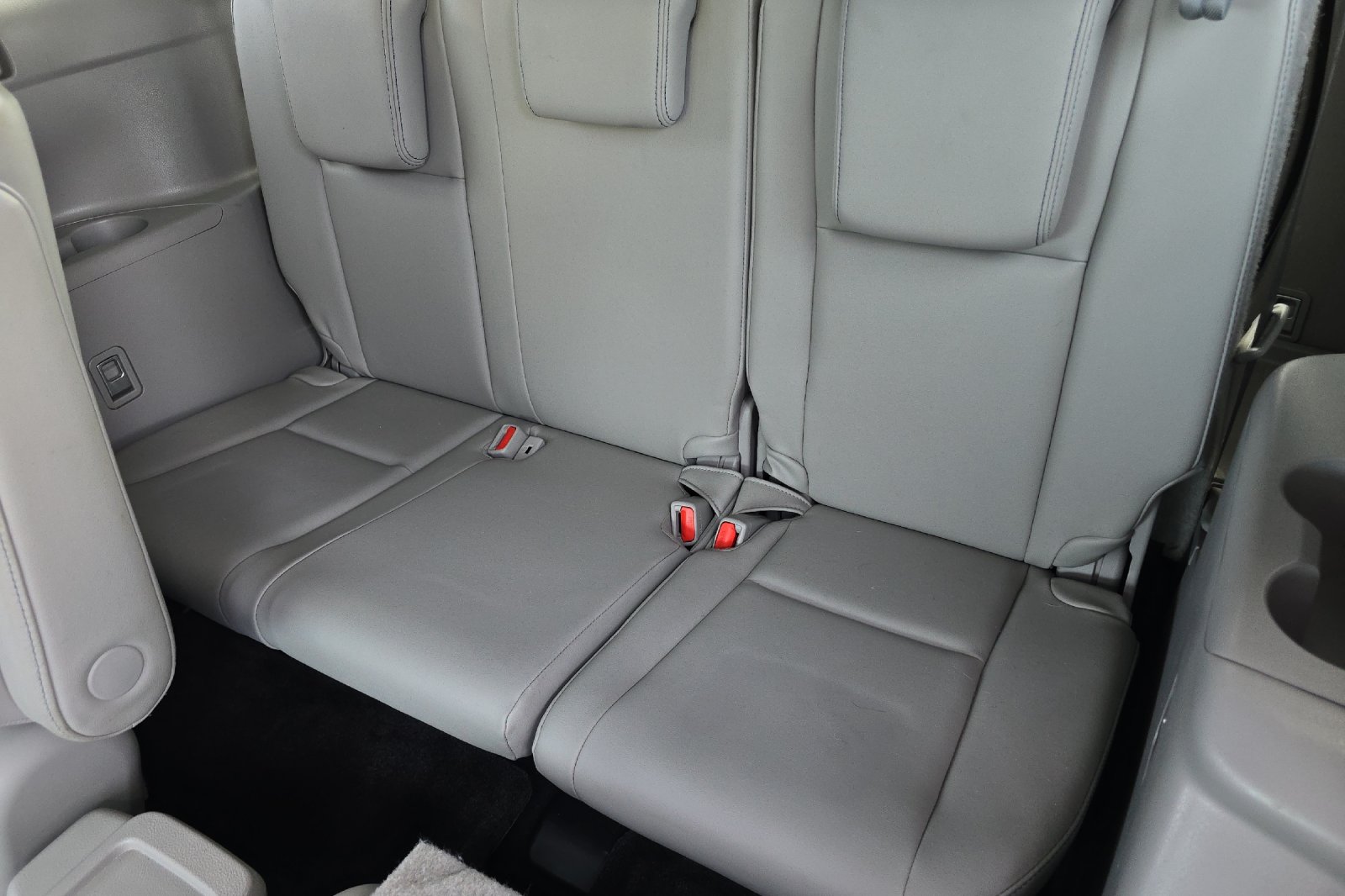 Used 2014 Silver Toyota Limited image 12