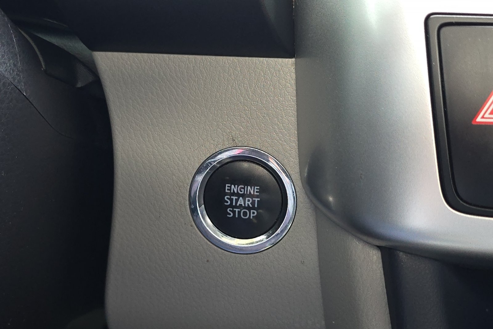 Used 2014 Silver Toyota Limited image 21