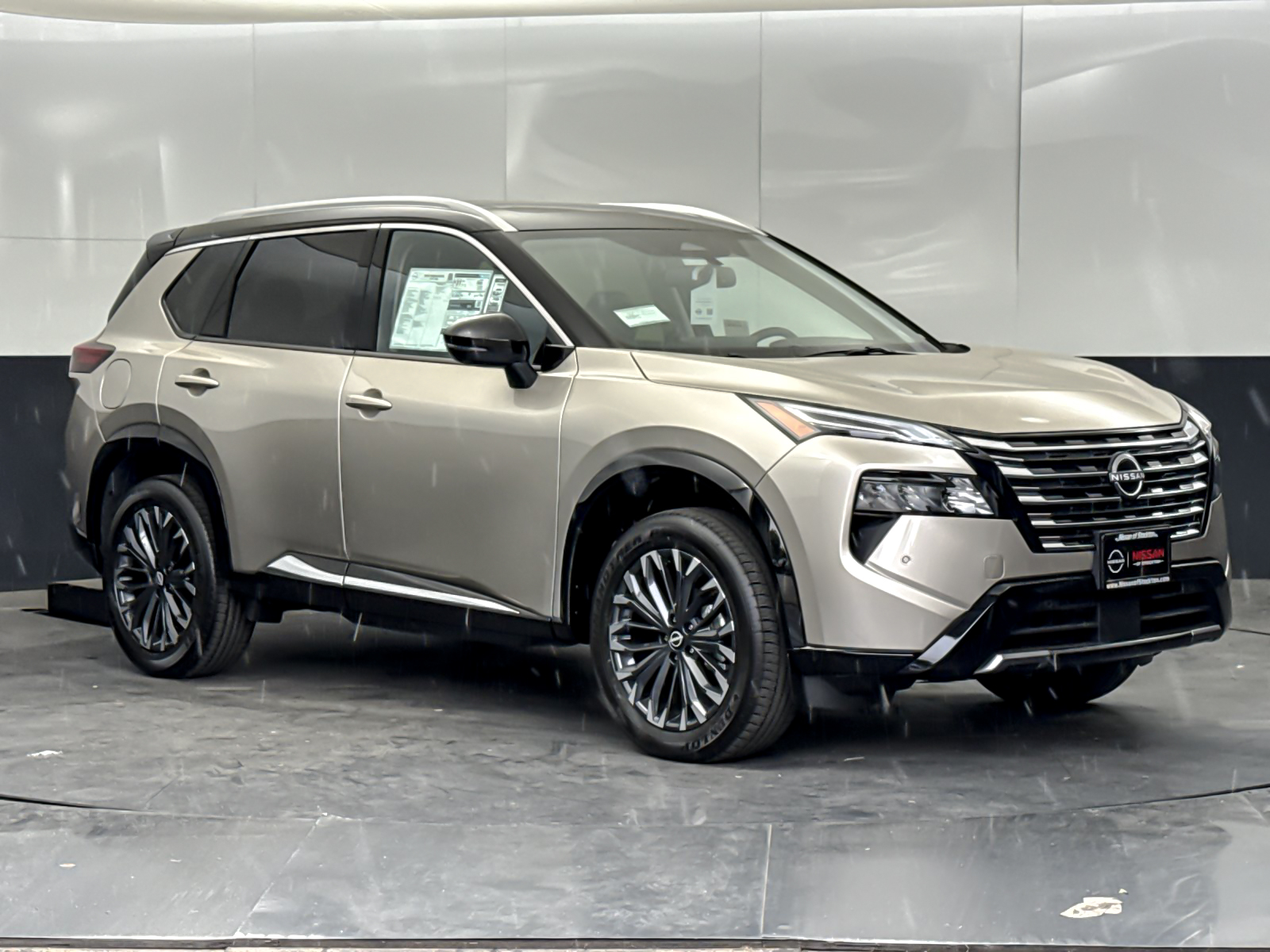 2026 Nissan Rogue Platinum AWD's photo