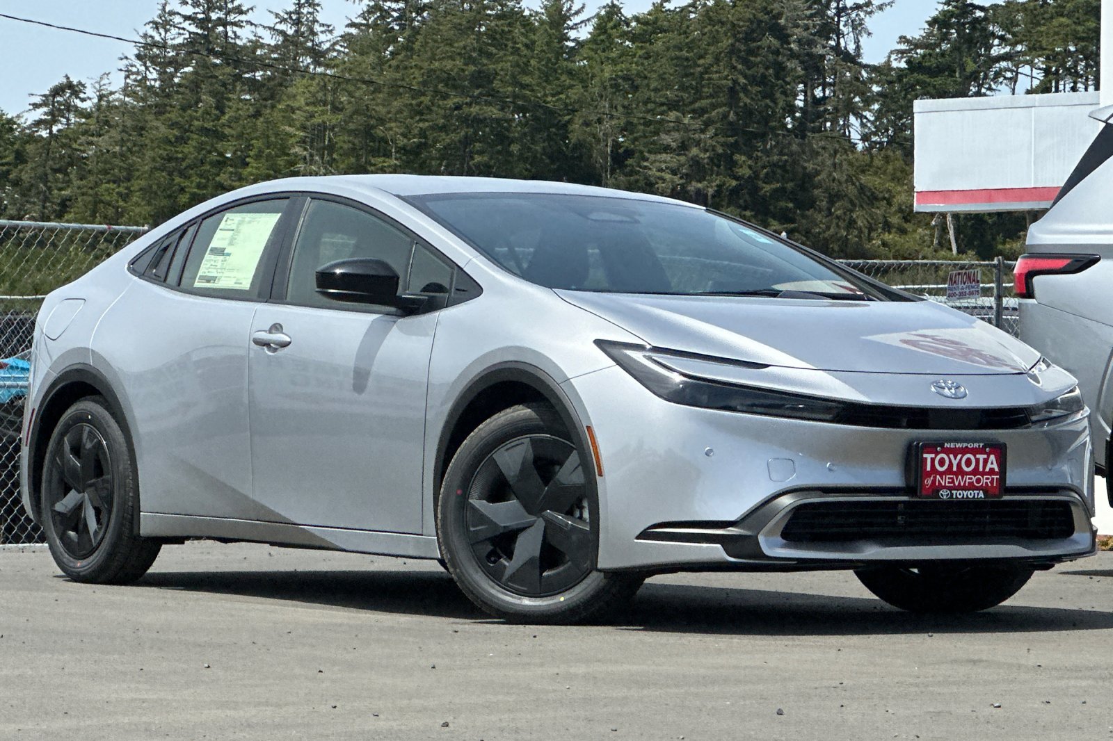 2026 Toyota Prius SE's photo