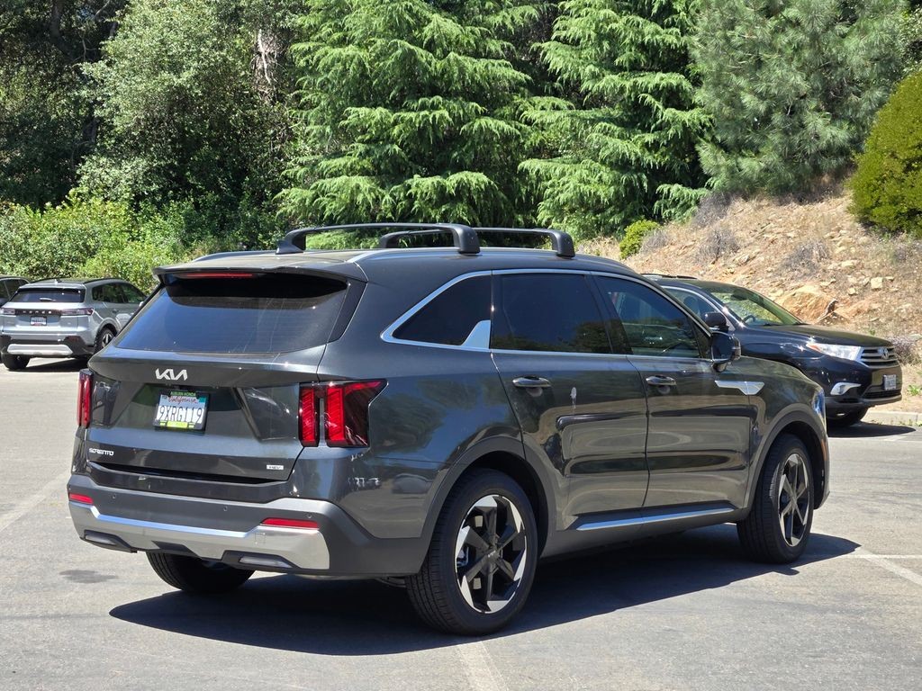 Used 2026 Interstellar Gray Kia EX image 5