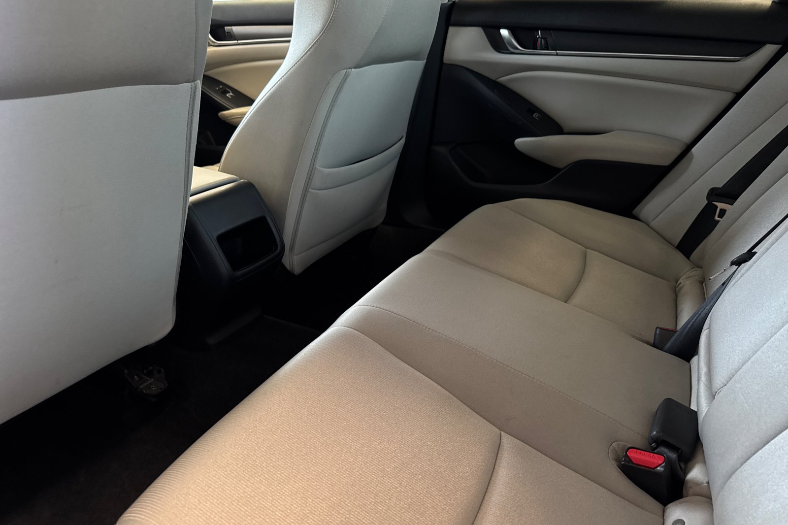 Certified Used 2022 Platinum White Pearl Honda LX image 12