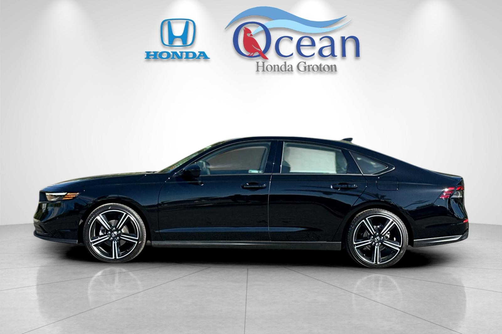 New 2026 Crystal Black Pearl Honda SE image 2