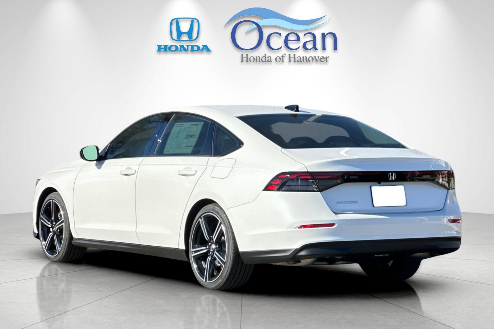 New 2026 Platinum White Pearl Honda SE image 3