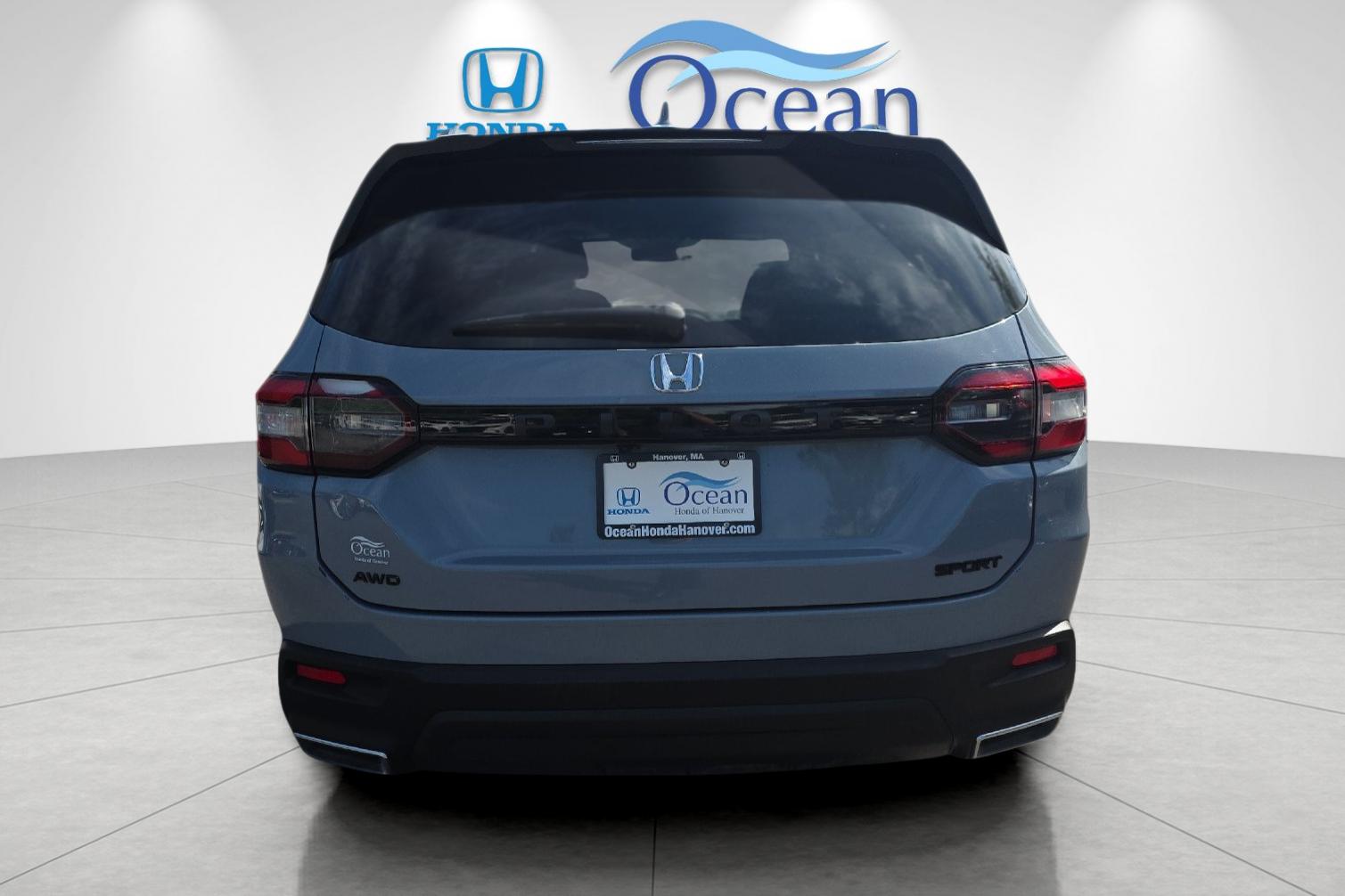 Used 2025 Sonic Gray Pearl Honda Sport image 4