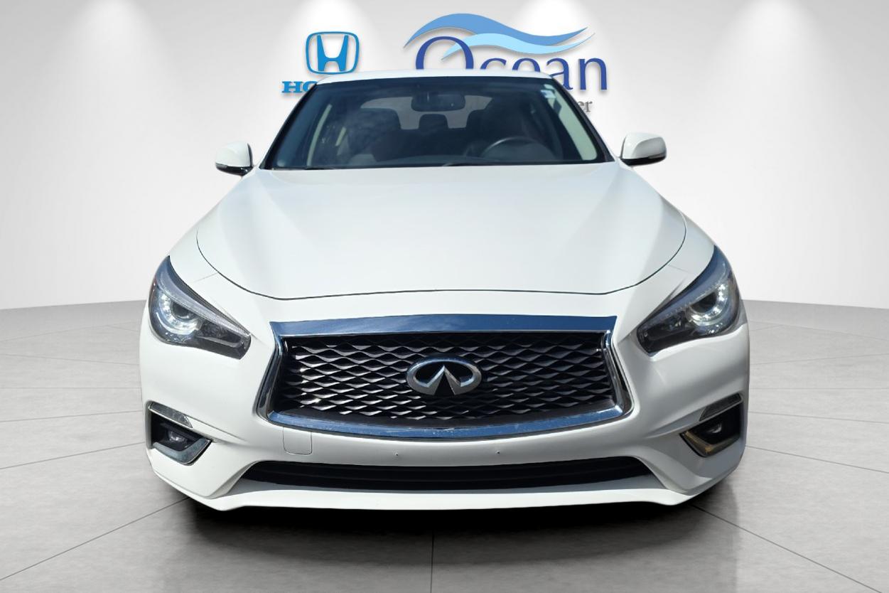 Used 2018 Pure White INFINITI 3.0t LUXE image 8