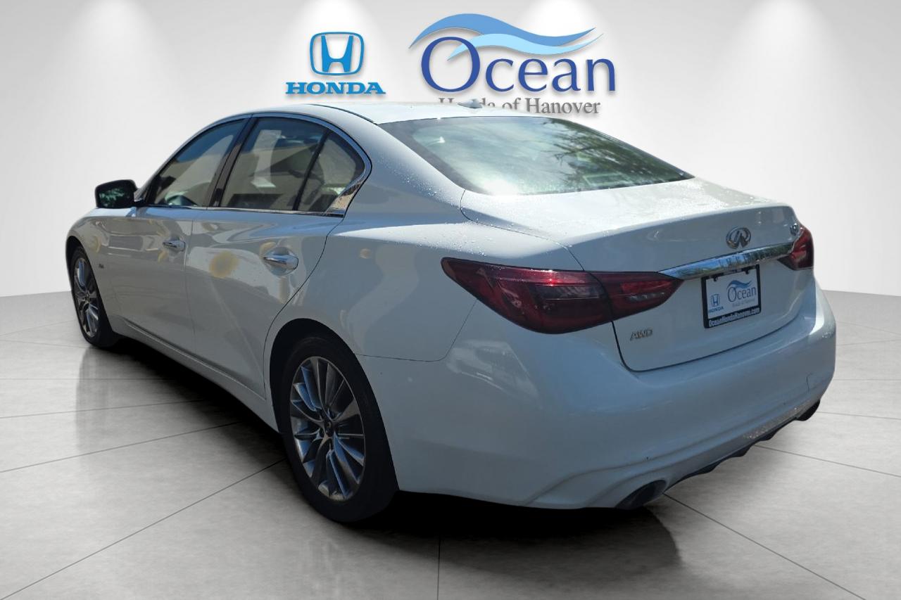 Used 2018 Pure White INFINITI 3.0t LUXE image 5