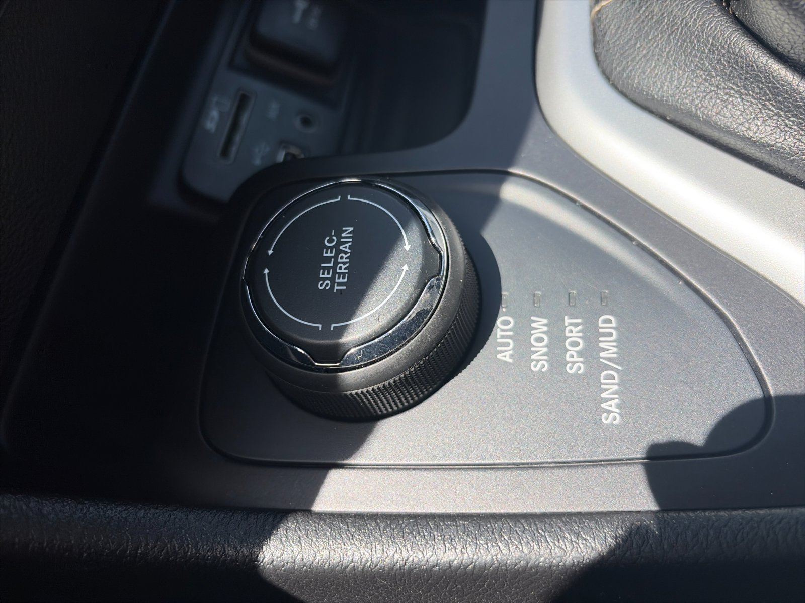 Used 2017 Billet Silver Metallic Jeep Limited image 30