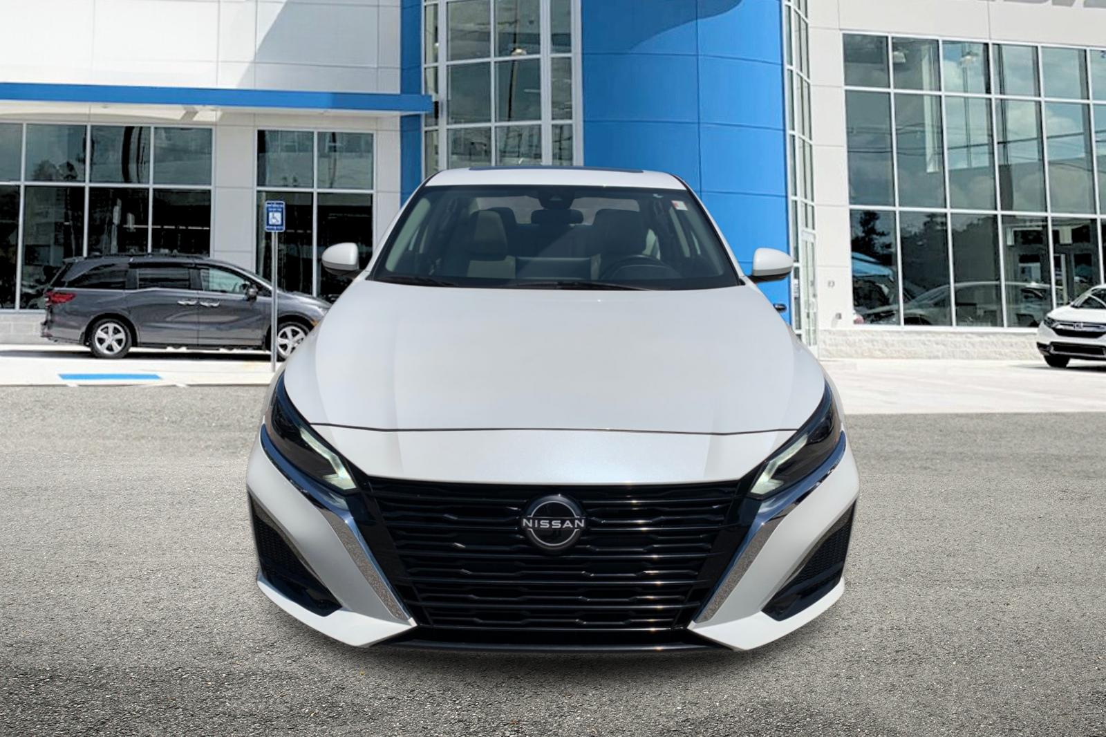 Used 2024 Pearl White Nissan 2.5 SL image 8