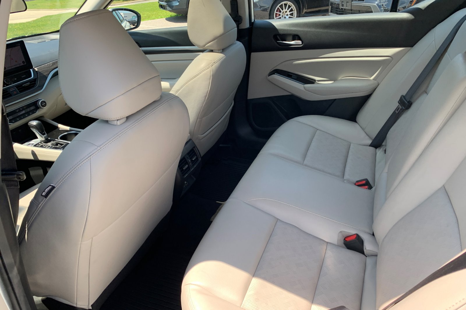 Used 2024 Pearl White Nissan 2.5 SL image 14