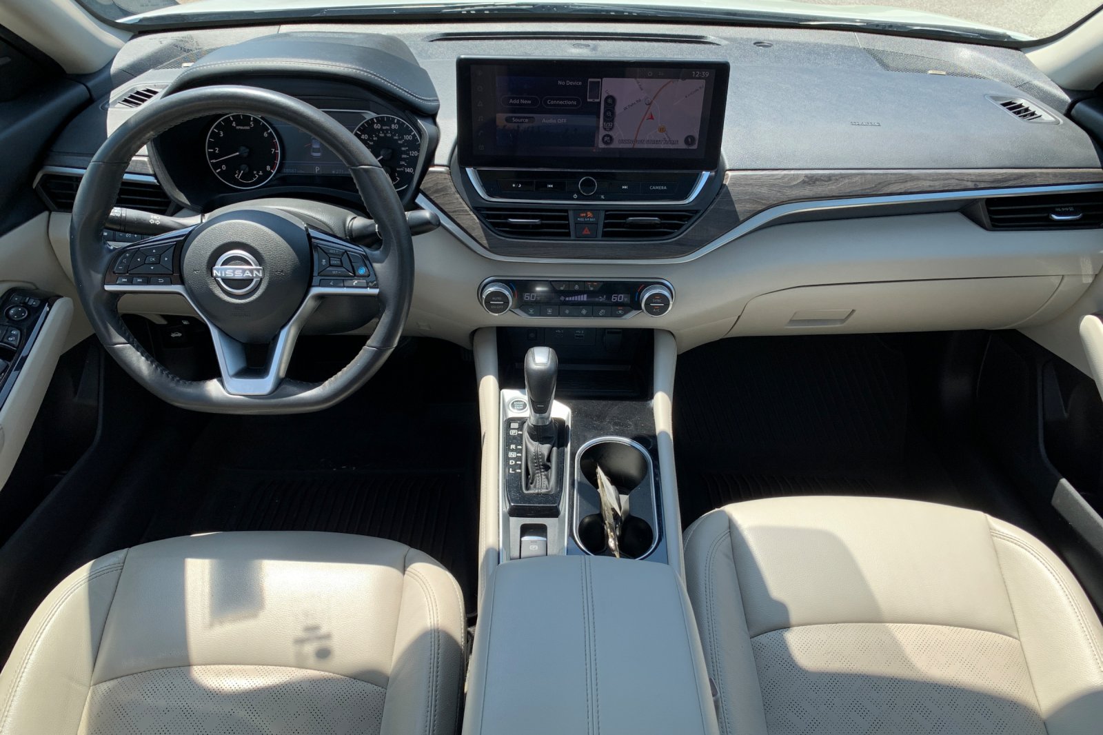 Used 2024 Pearl White Nissan 2.5 SL image 16