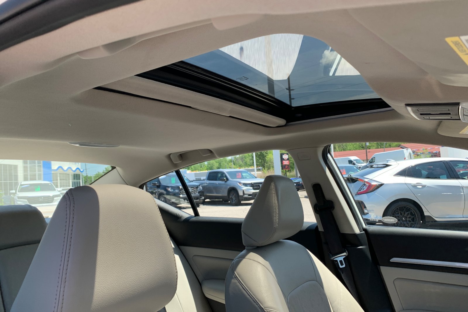 Used 2024 Pearl White Nissan 2.5 SL image 19