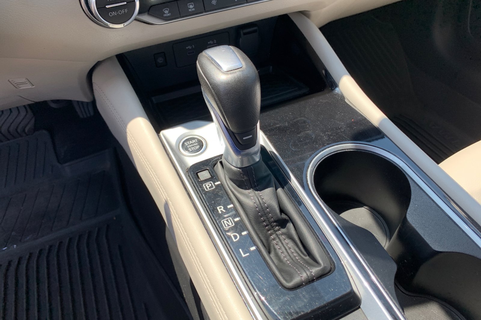 Used 2024 Pearl White Nissan 2.5 SL image 25