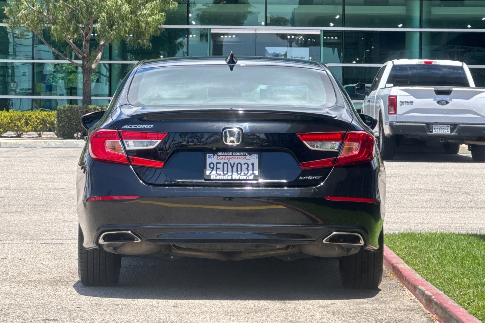 Certified Used 2020 Crystal Black Pearl Honda Sport image 5