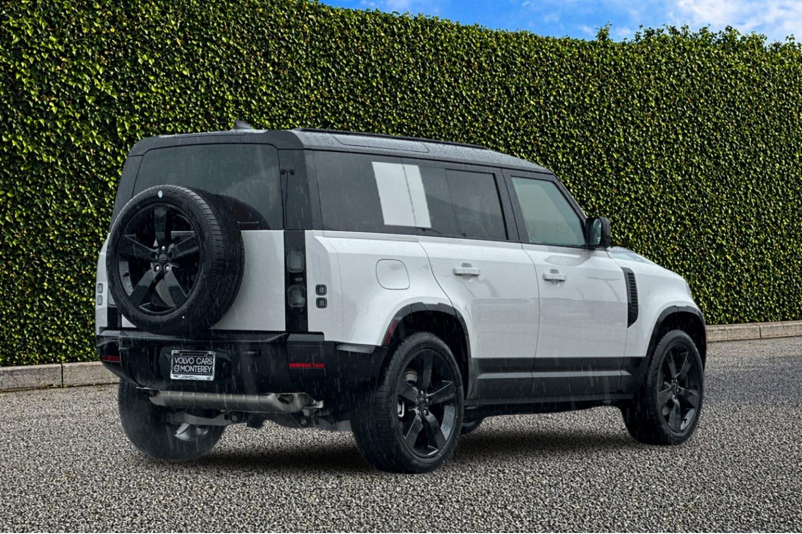 New 2026 Borasco Grey Land Rover X-Dynamic SE image 6