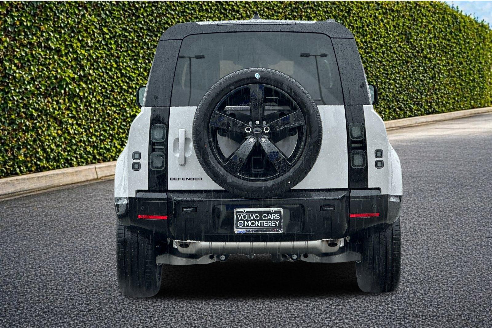 New 2026 Borasco Grey Land Rover X-Dynamic SE image 5
