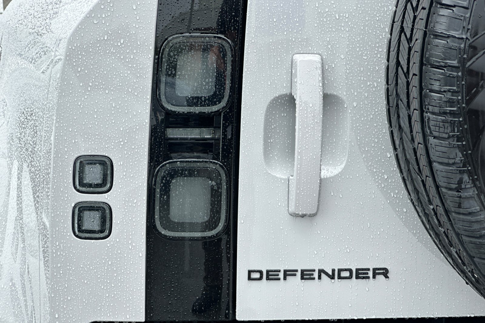 New 2026 Borasco Grey Land Rover X-Dynamic SE image 27