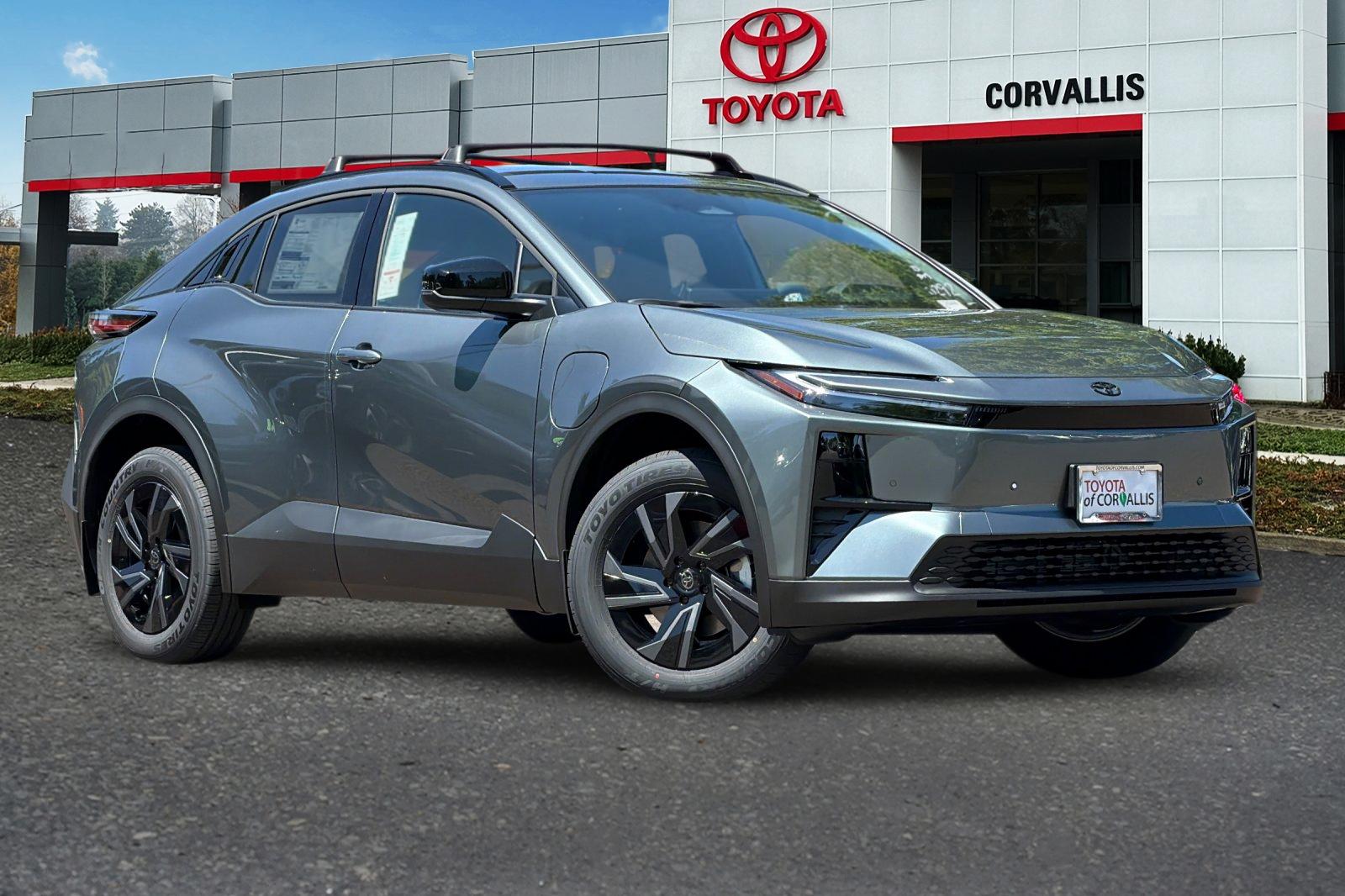 2026 Toyota C-HR SE AWD's photo