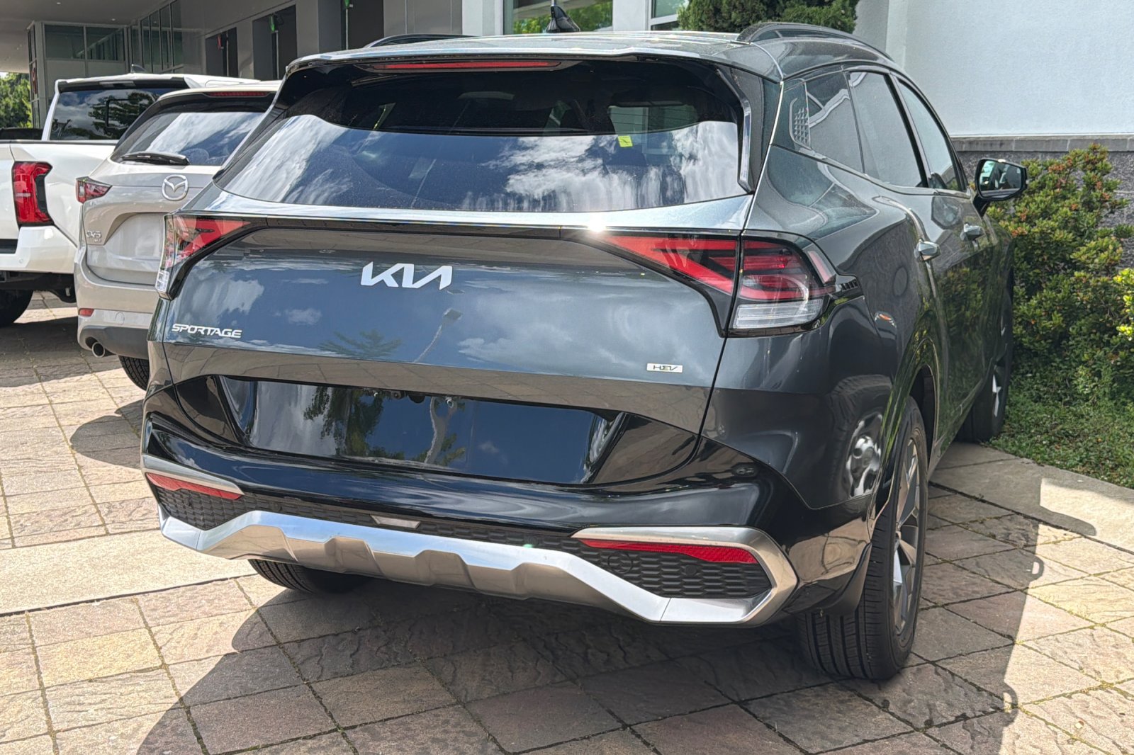 2025 Kia Sportage 1.6 SX Prestige Hybrid AT AWD's photo