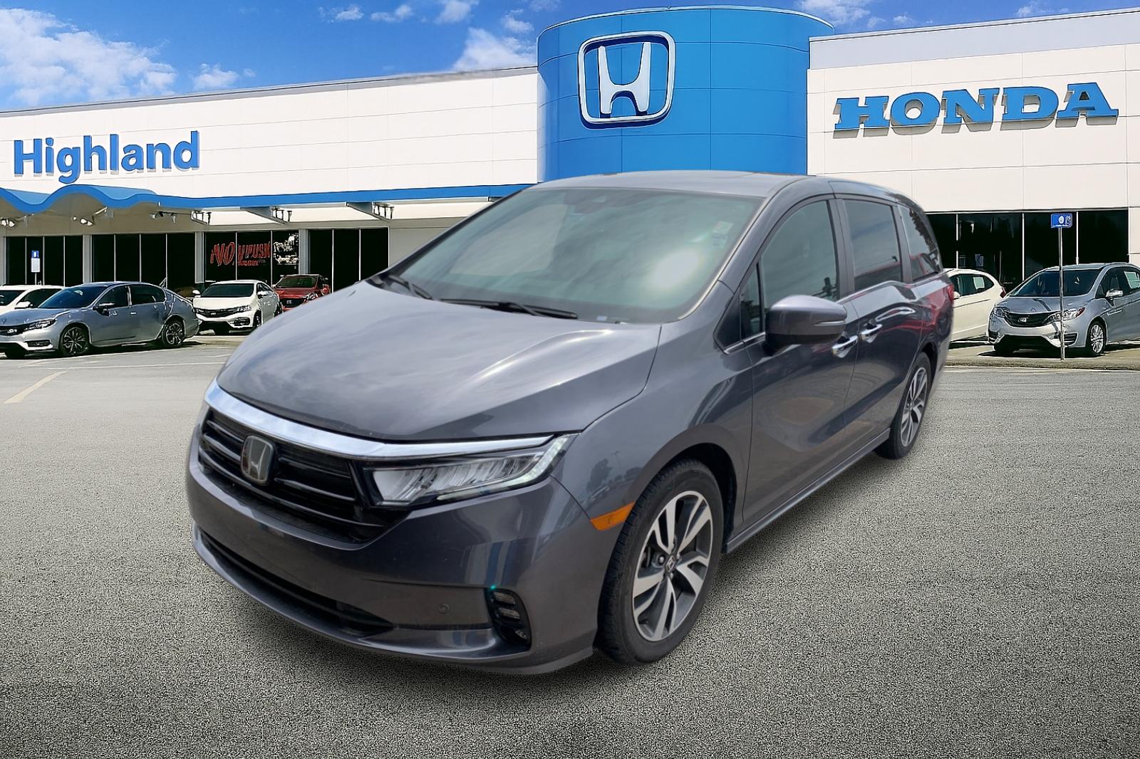 2023 Honda Odyssey Touring's photo