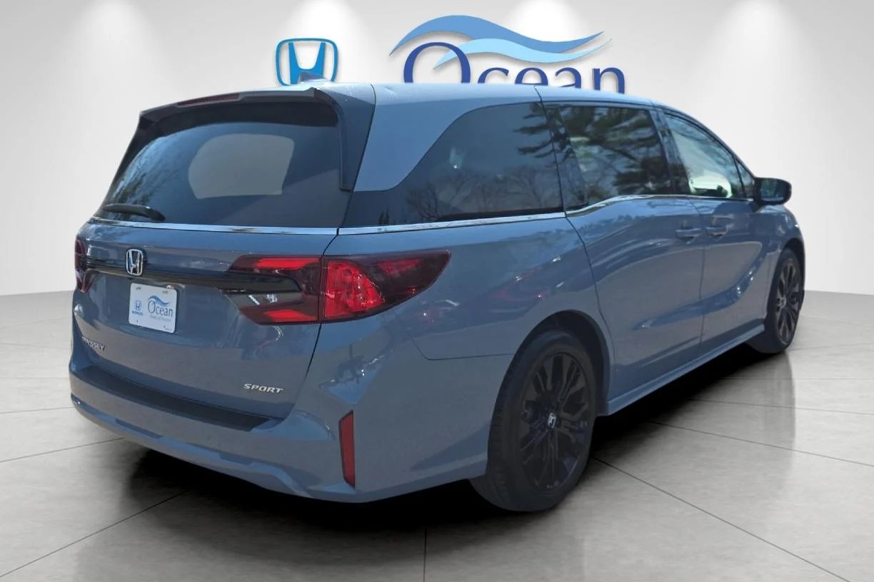 Used 2025 Sonic Gray Pearl Honda Sport-L image 3