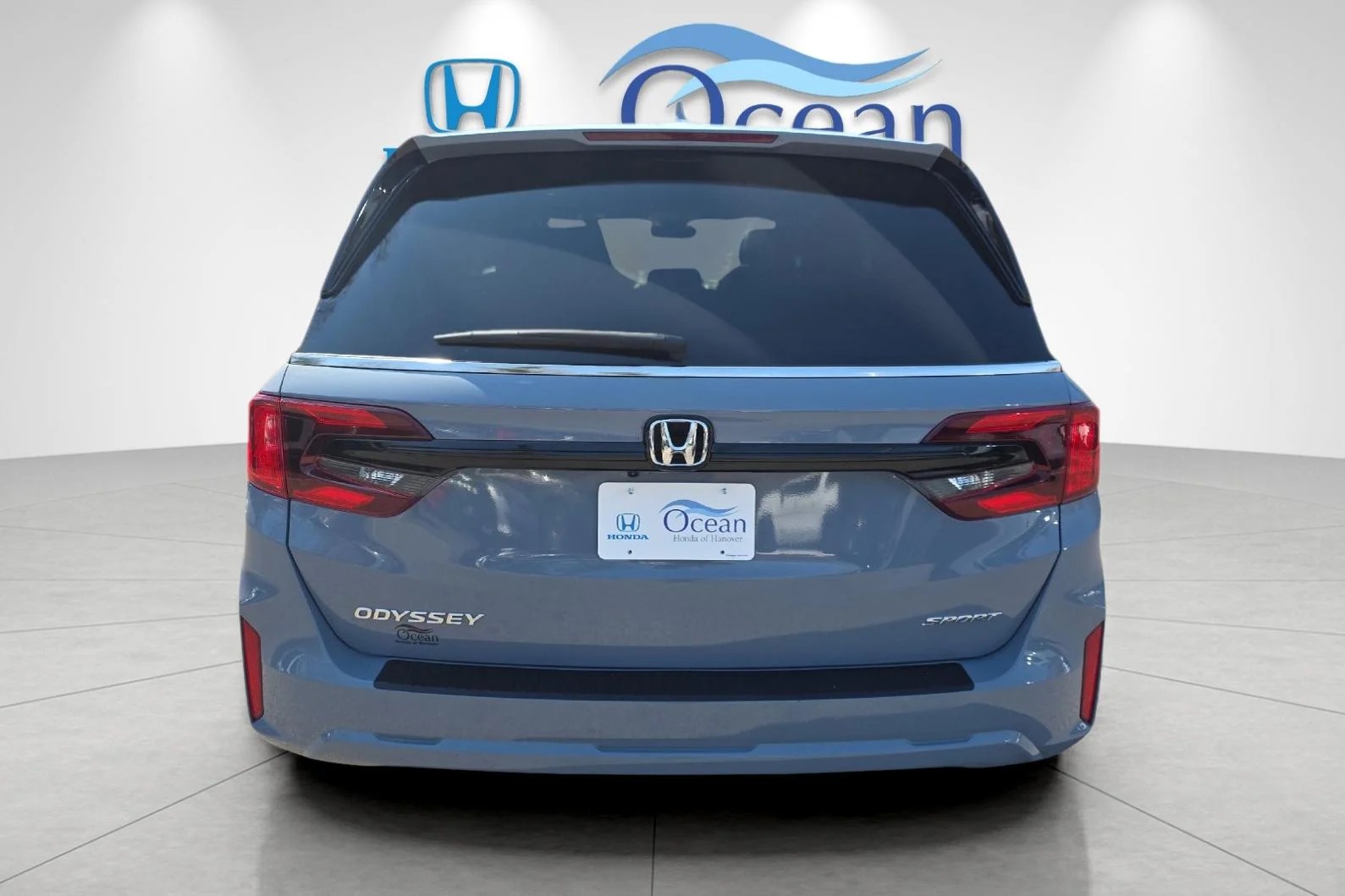 Used 2025 Sonic Gray Pearl Honda Sport-L image 4