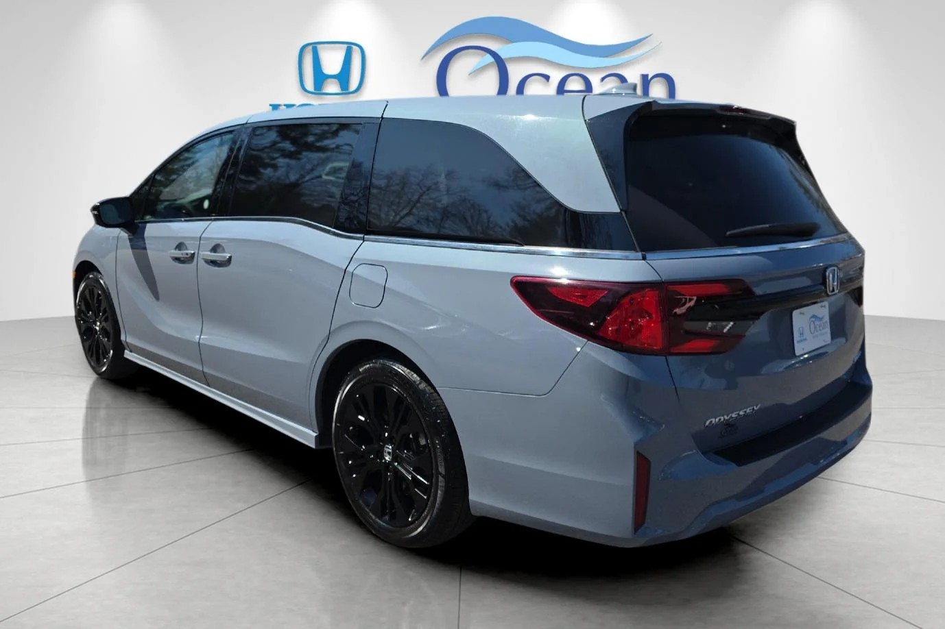 Used 2025 Sonic Gray Pearl Honda Sport-L image 5