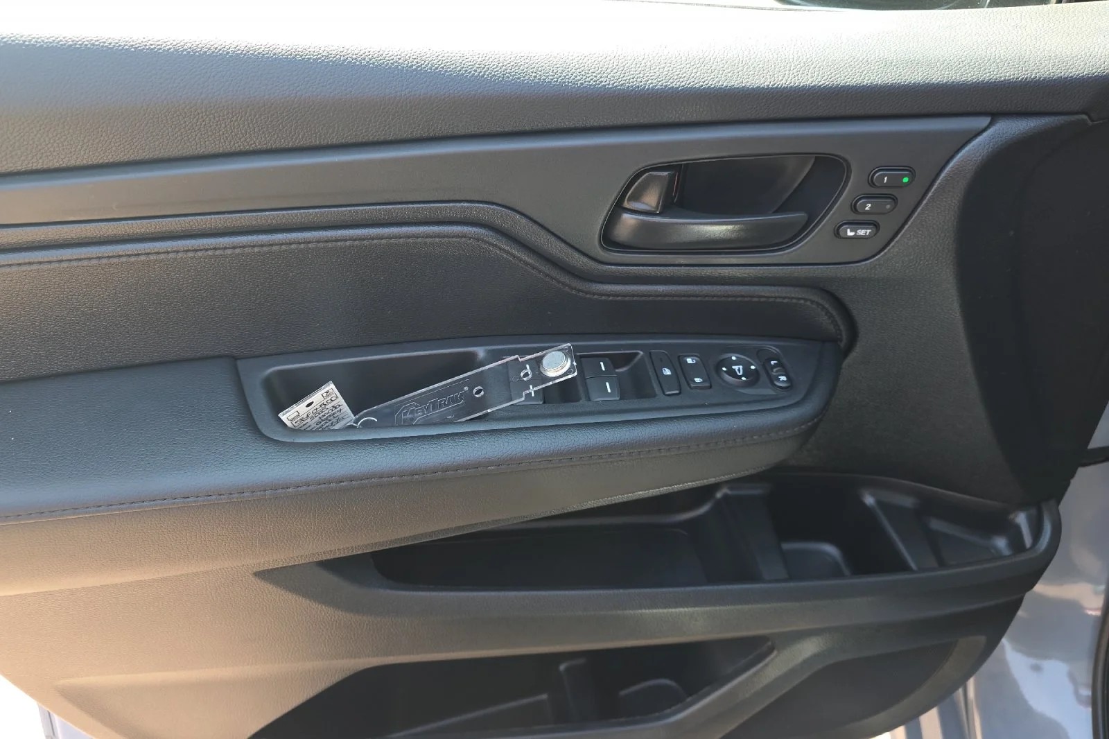 Used 2025 Sonic Gray Pearl Honda Sport-L image 13