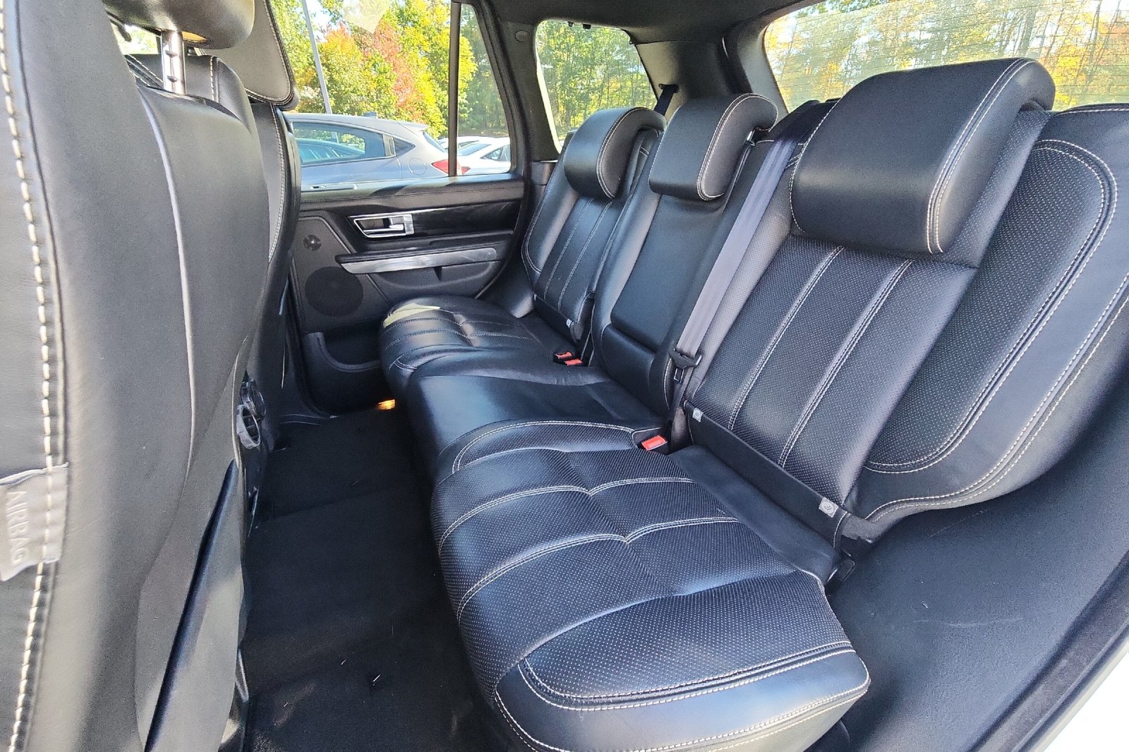 Used 2013 Fuji White Land Rover HSE image 13