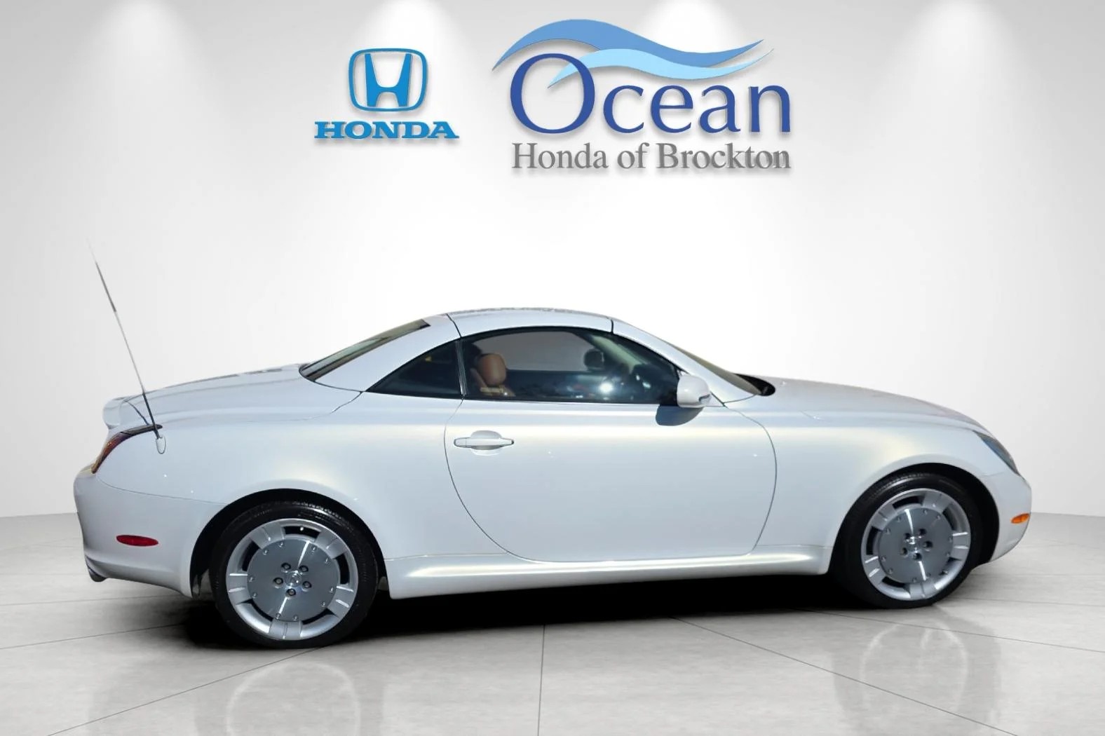Pre-Owned 2002 Lexus SC 430 2D Convertible in Brockton #66F05702