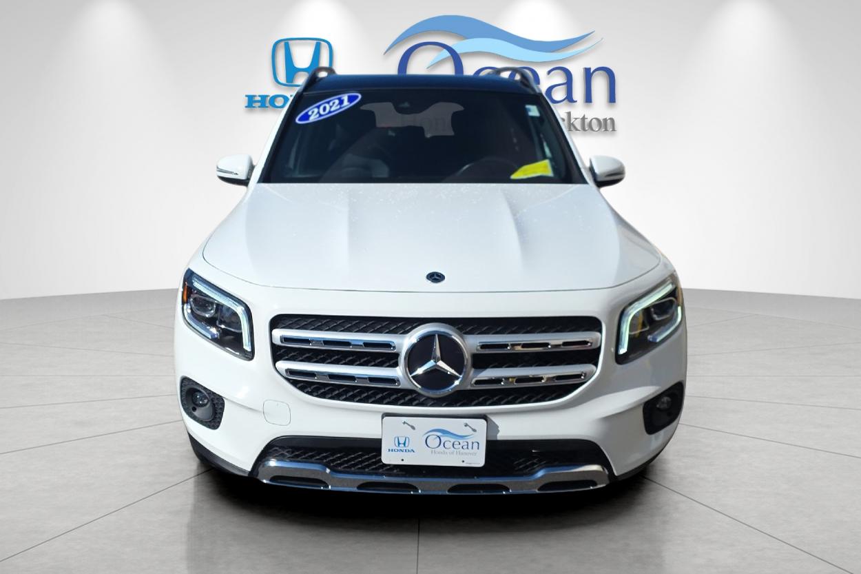 Used 2021 Digital White Metallic Mercedes-Benz GLB 250 image 8
