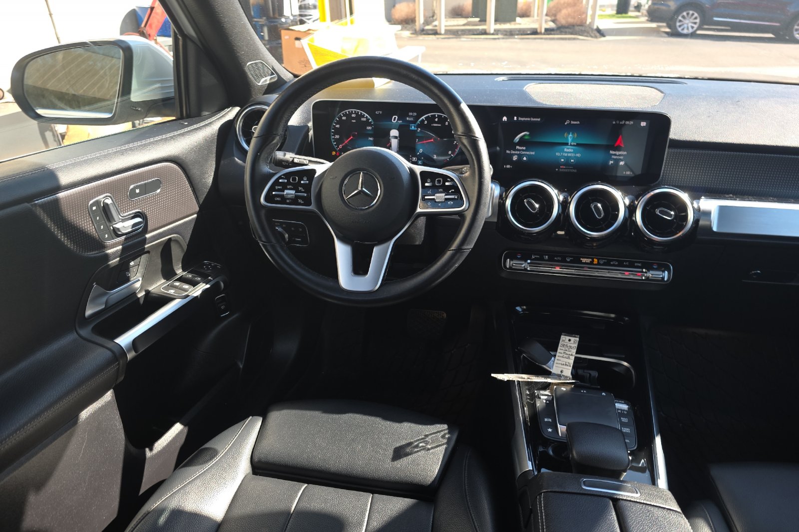 Used 2021 Digital White Metallic Mercedes-Benz GLB 250 image 15